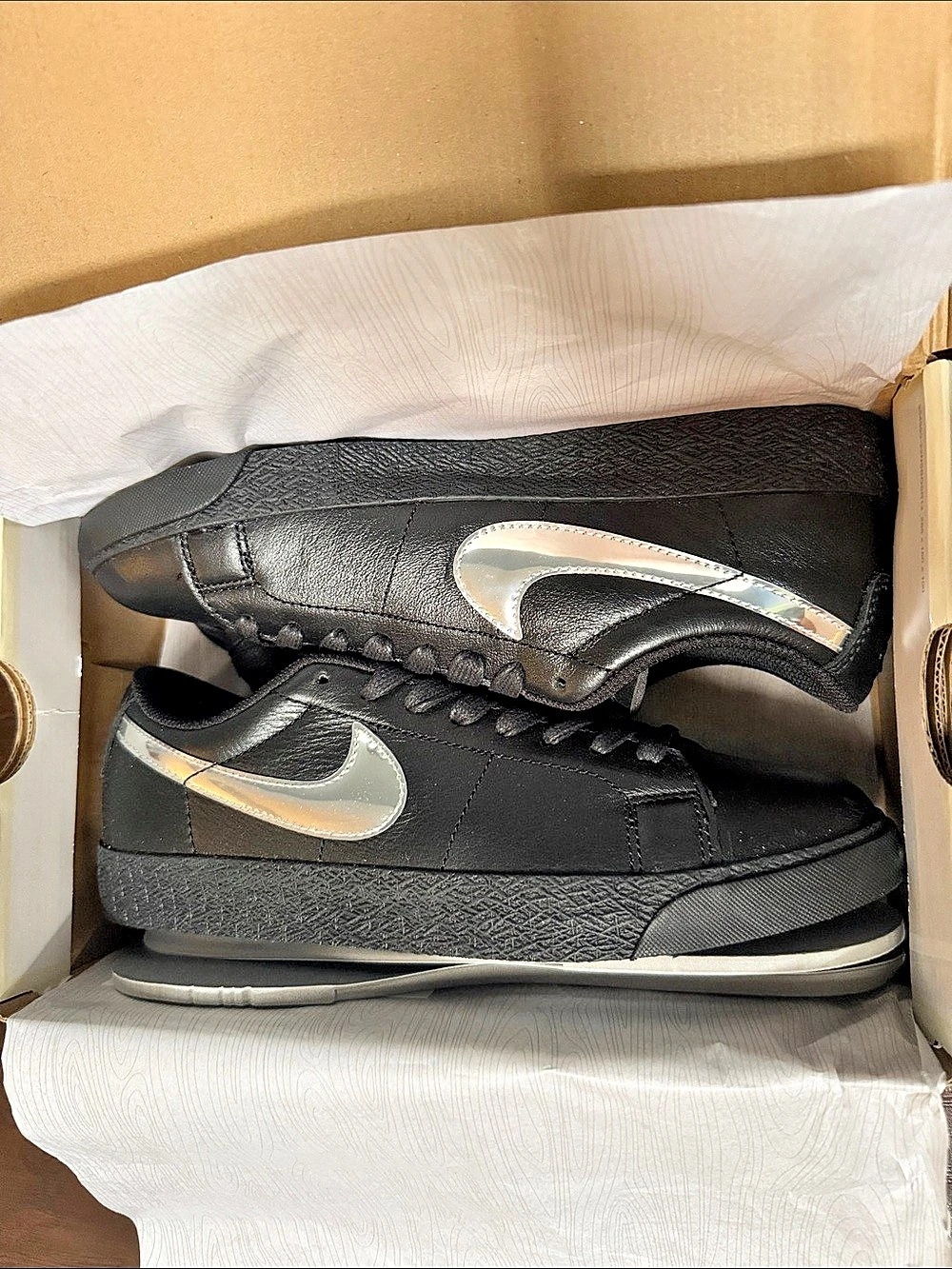 Nike SB Blazer Low QS Black & White US 7.5 Like New